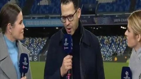 18岁王钰栋中国足球闪耀：半场进两球，门前绝技破门